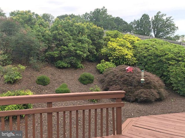 7327 YATES CT, Mclean, VA 22101