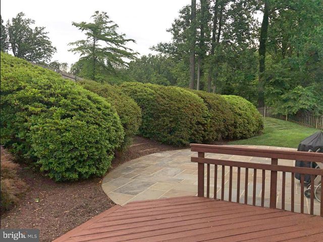 7327 YATES CT, Mclean, VA 22101