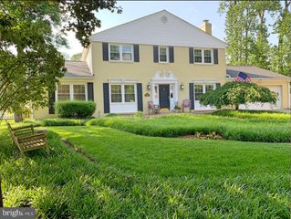 7327 YATES CT, Mclean, VA 22101