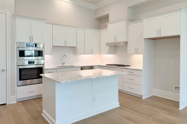 1436 N Avenue, Plano, TX 75074