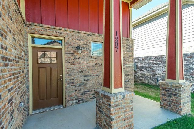 1287 N Sicily Lane, Fayetteville, AR 72704