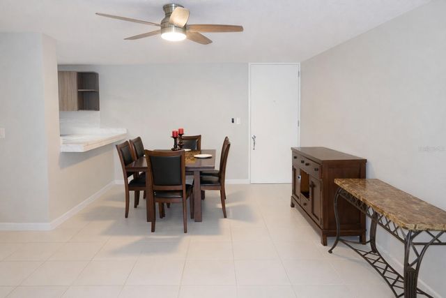33 27 AVE LAGUNA GARDENS, Carolina, PR 00979
