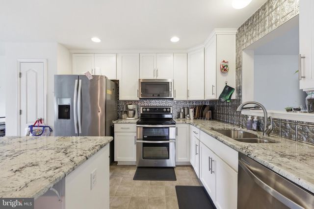 159 NATURAL WAY, Martinsburg, WV 25404