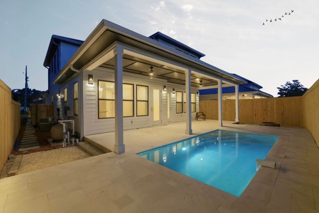 21513 Pompano Avenue, Panama City Beach, FL 32413