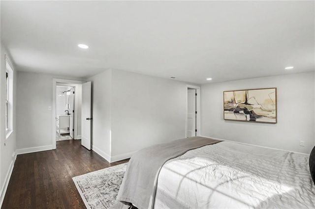 7439 Hadley Street, Overland Park, KS 66204