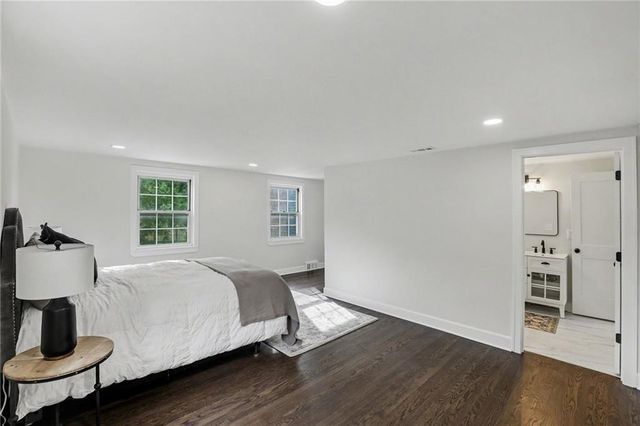 7439 Hadley Street, Overland Park, KS 66204