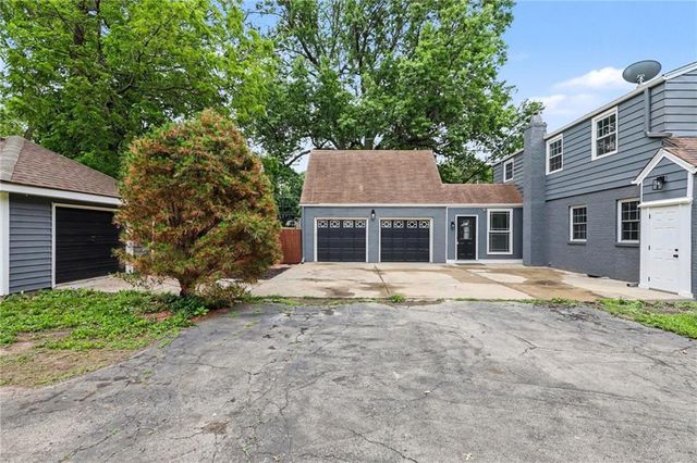 7439 Hadley Street, Overland Park, KS 66204