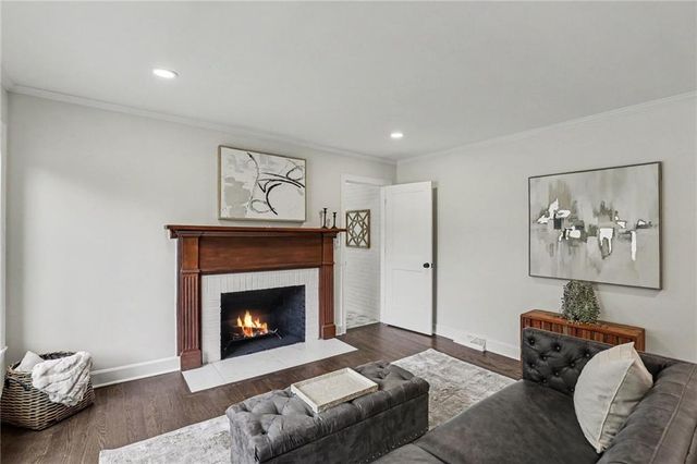 7439 Hadley Street, Overland Park, KS 66204