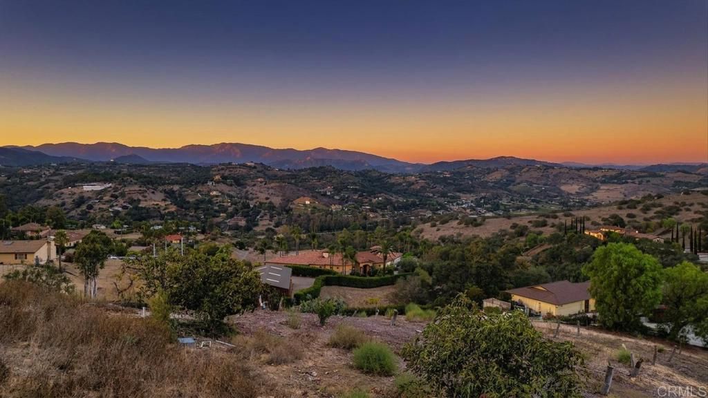 2437 Gracey Lane, Fallbrook, CA 92028 — exterior