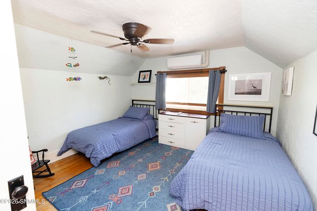 419 W College Avenue, Las Cruces, NM 88005