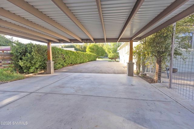419 W College Avenue, Las Cruces, NM 88005