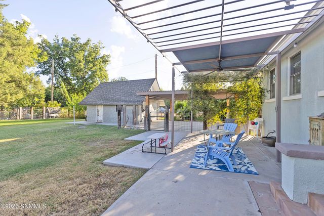 419 W College Avenue, Las Cruces, NM 88005