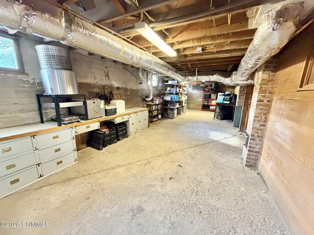 419 W College Avenue, Las Cruces, NM 88005