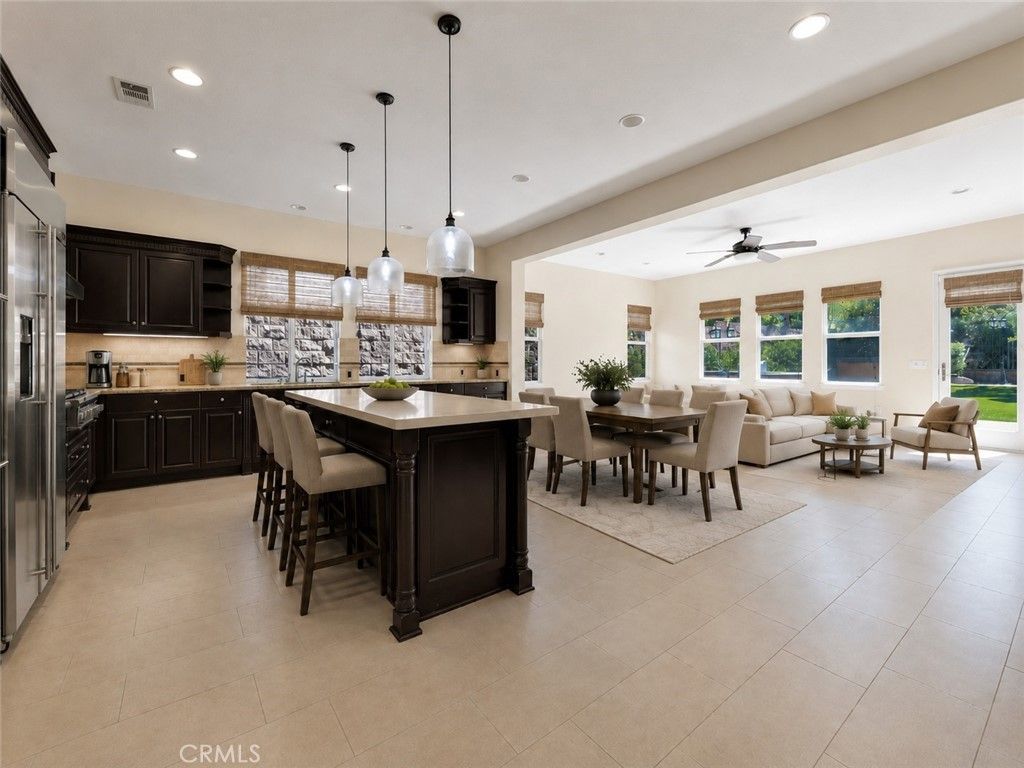 Image 19 of property listing at 12826 Via Donatello, Porter Ranch, CA 91326
