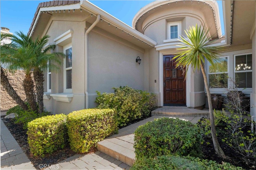 Image 2 of property listing at 12826 Via Donatello, Porter Ranch, CA 91326