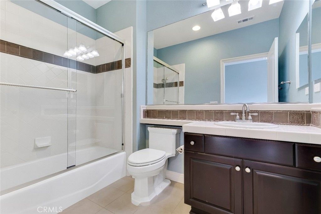 Image 38 of property listing at 12826 Via Donatello, Porter Ranch, CA 91326