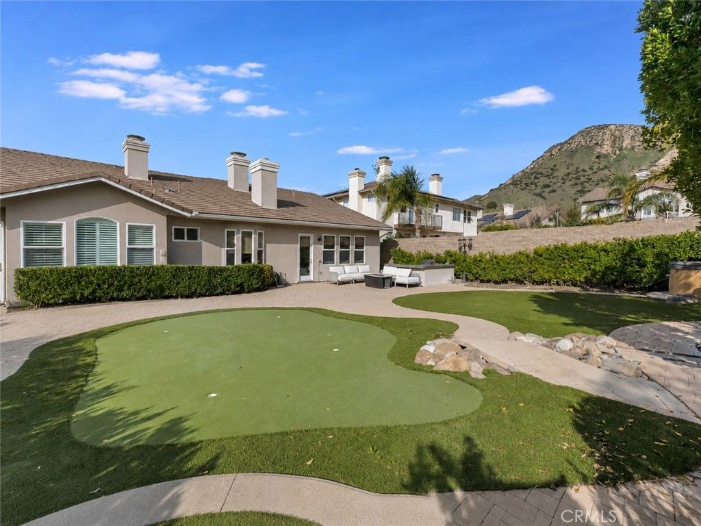 Image 47 of property listing at 12826 Via Donatello, Porter Ranch, CA 91326