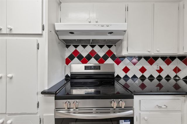 2319 Blue Willow Drive, Houston, TX 77042