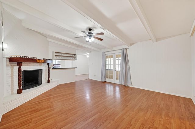 2319 Blue Willow Drive, Houston, TX 77042