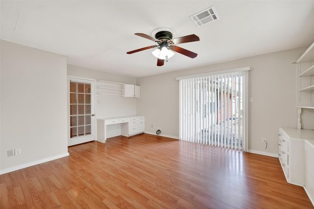 2319 Blue Willow Drive, Houston, TX 77042