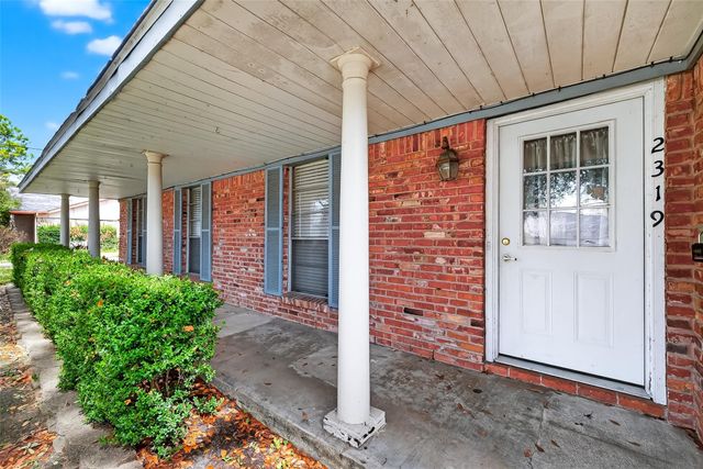 2319 Blue Willow Drive, Houston, TX 77042