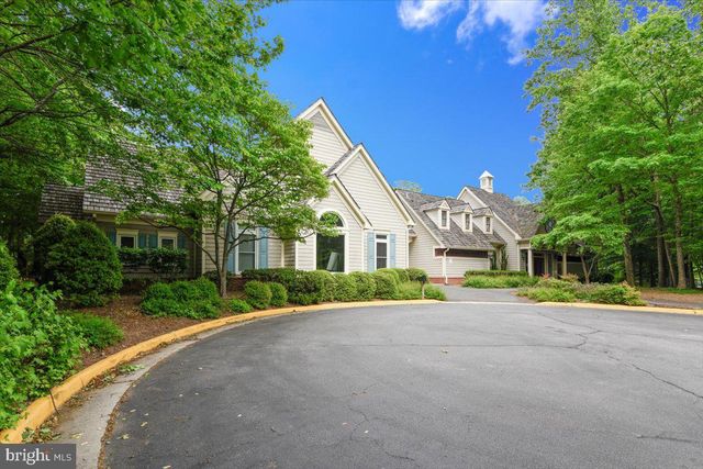 8307 RICHLAWN TER, Fairfax Station, VA 22039