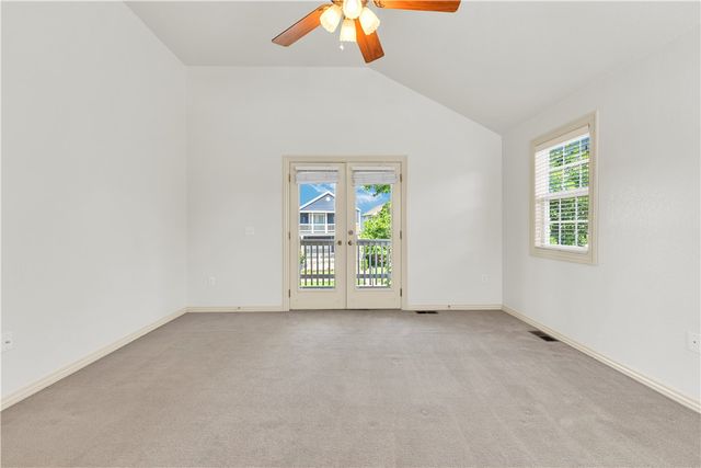 536 Tennyson Lane, Fayetteville, AR 72704