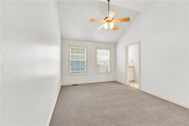 536 Tennyson Lane, Fayetteville, AR 72704