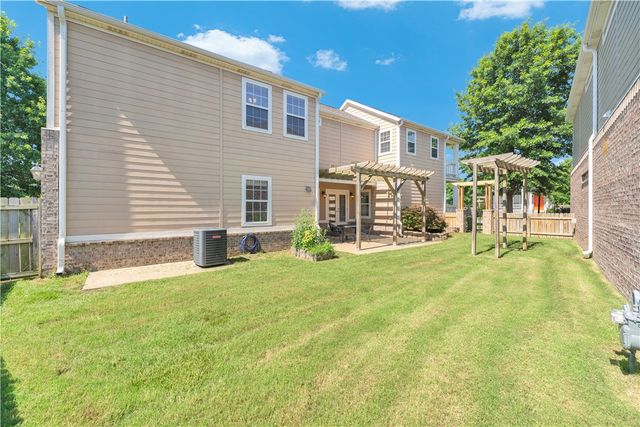536 Tennyson Lane, Fayetteville, AR 72704