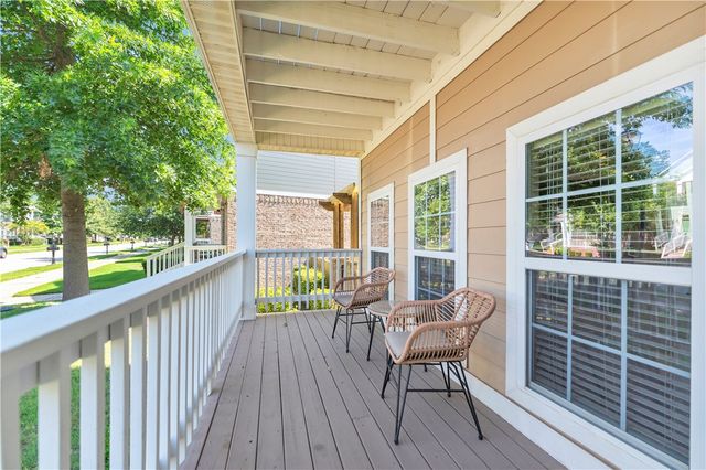 536 Tennyson Lane, Fayetteville, AR 72704