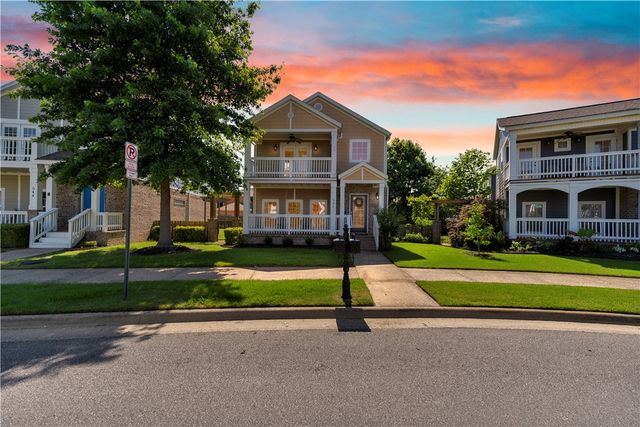 536 Tennyson Lane, Fayetteville, AR 72704
