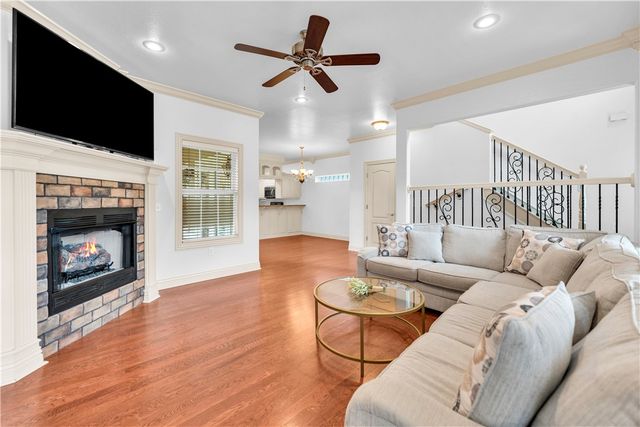 536 Tennyson Lane, Fayetteville, AR 72704
