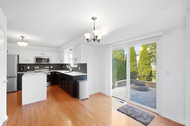 8044 Seabury Court, West Chester, OH 45069