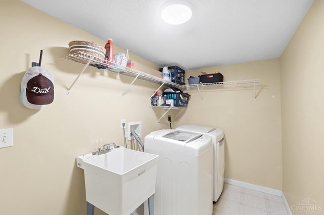 8044 Seabury Court, West Chester, OH 45069