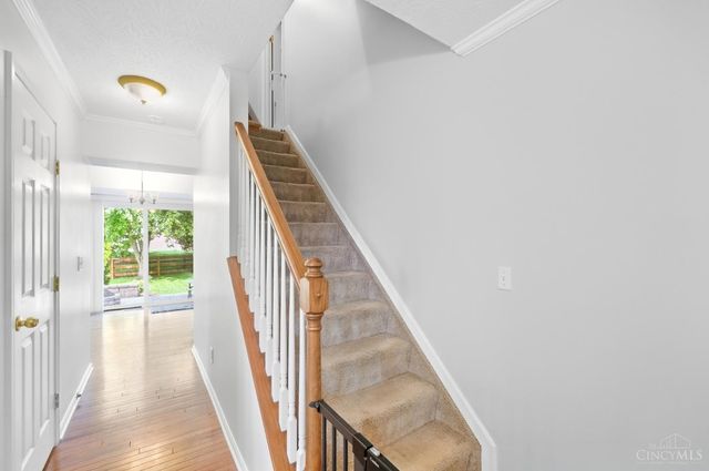 8044 Seabury Court, West Chester, OH 45069