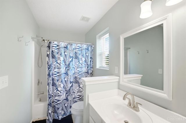 8044 Seabury Court, West Chester, OH 45069