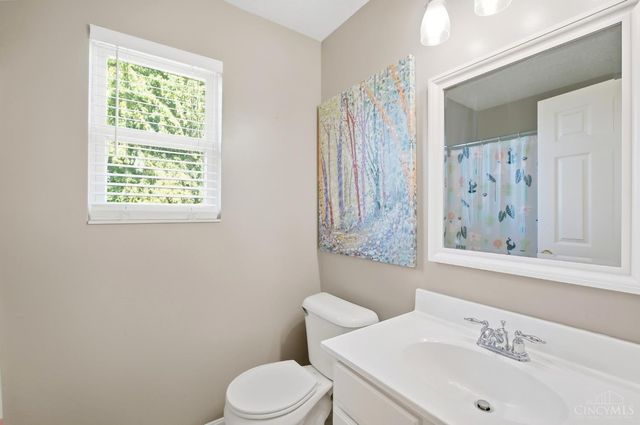 8044 Seabury Court, West Chester, OH 45069