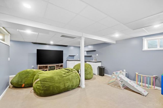 8044 Seabury Court, West Chester, OH 45069