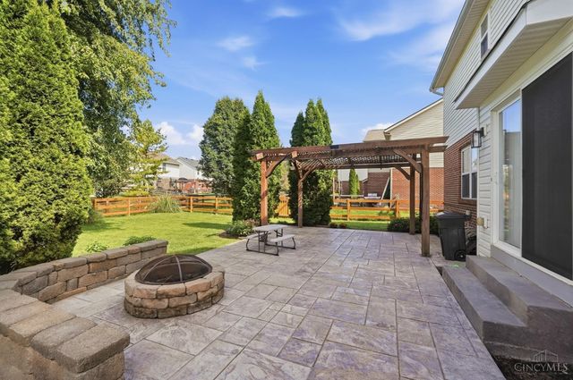 8044 Seabury Court, West Chester, OH 45069