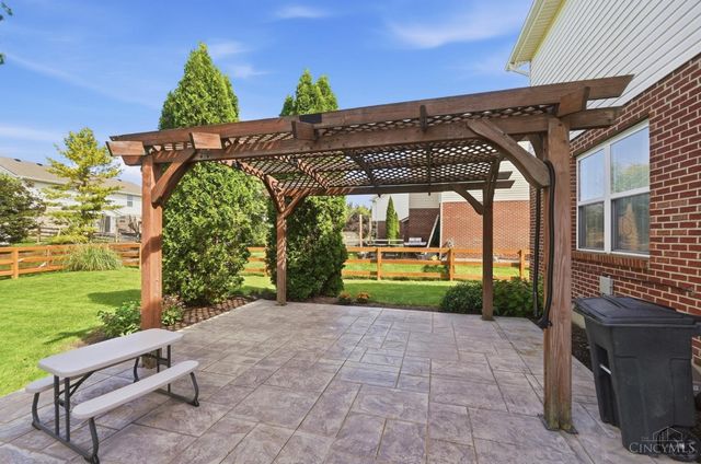 8044 Seabury Court, West Chester, OH 45069