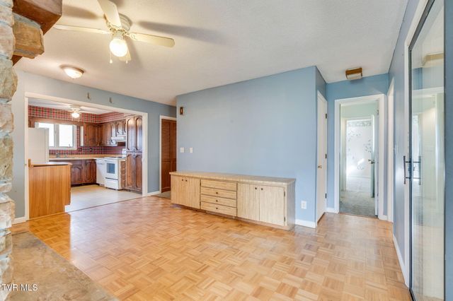 219 Bear Track Road, Jonesborough, TN 37659