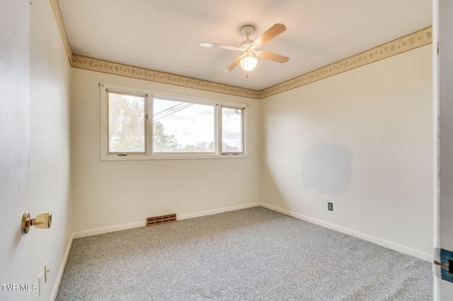 219 Bear Track Road, Jonesborough, TN 37659