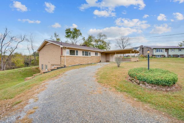 219 Bear Track Road, Jonesborough, TN 37659