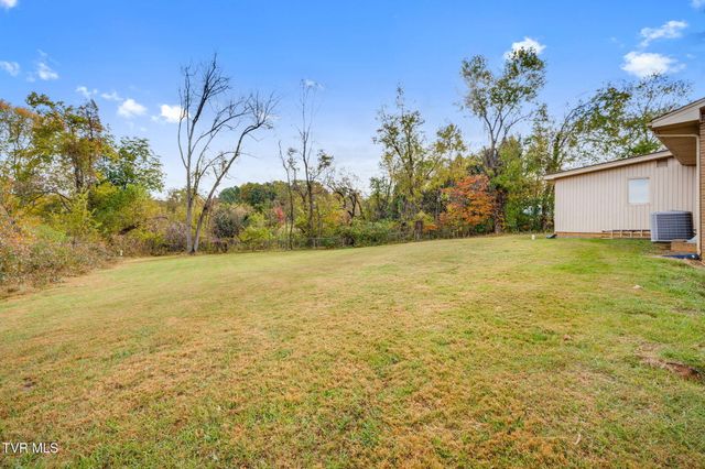 219 Bear Track Road, Jonesborough, TN 37659
