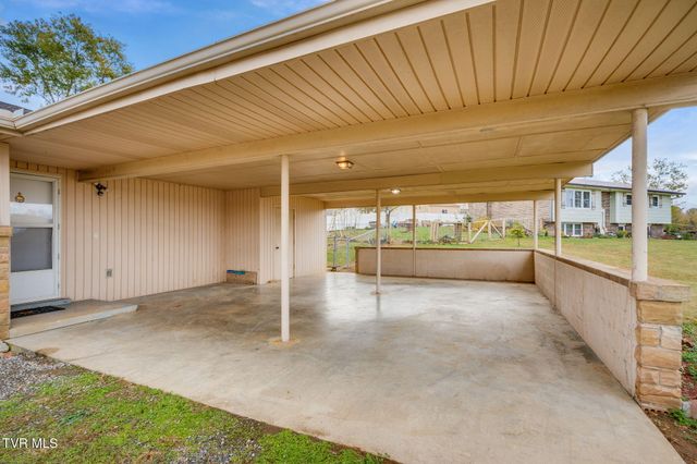 219 Bear Track Road, Jonesborough, TN 37659