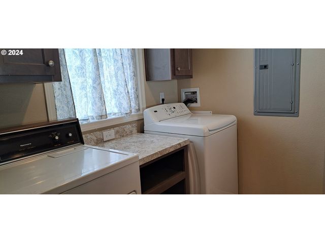 765 Sw CHEHALIS Ave, Chehalis, WA 98532