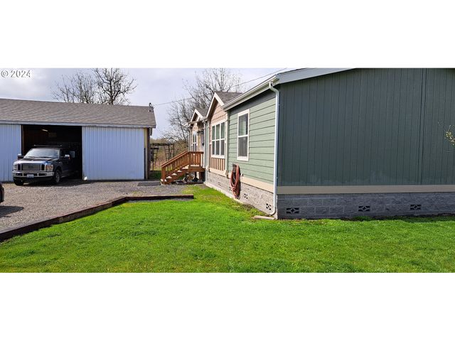 765 Sw CHEHALIS Ave, Chehalis, WA 98532