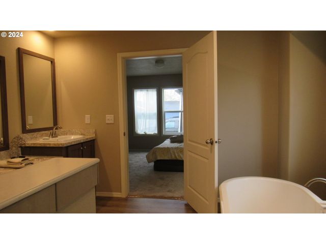 765 Sw CHEHALIS Ave, Chehalis, WA 98532