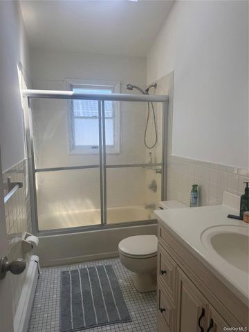 458 W Chester Street Upper, Long Beach, NY 11561
