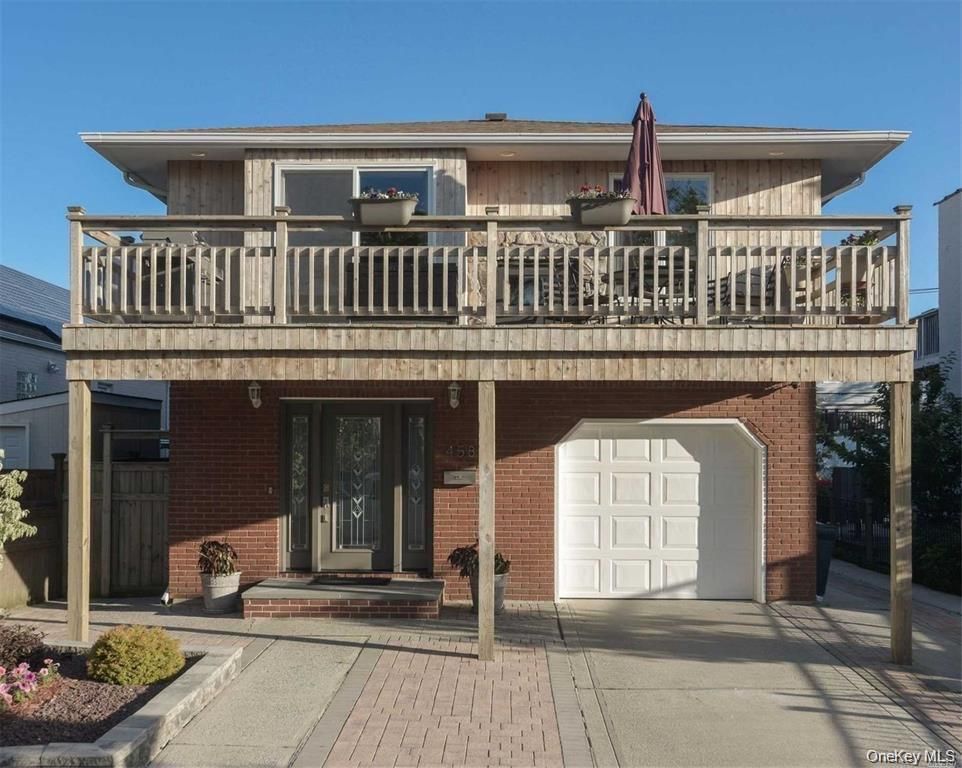458 W Chester Street Upper, Long Beach, NY 11561